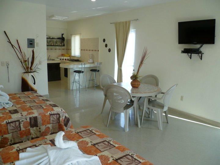 Bungalows Rayo Del Sol Aparthotel Rincon de Guayabitos Bilik gambar